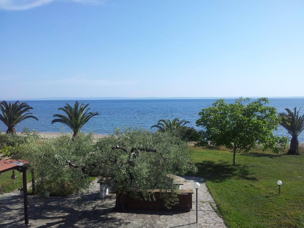 Afroditi Beach Gerakini Exterior photo