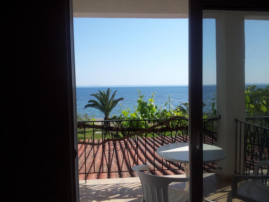 Afroditi Beach Gerakini Exterior photo